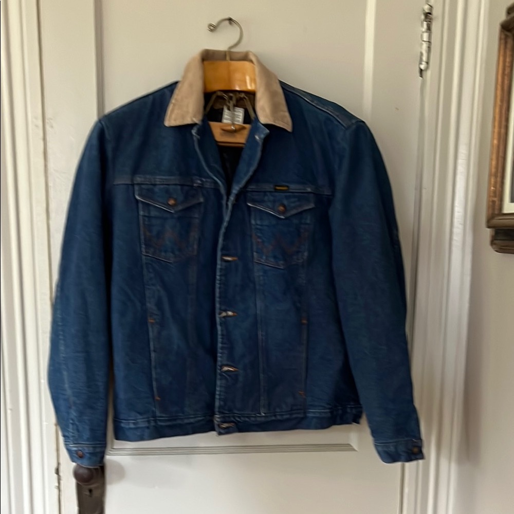 Wrangler Men's Blue Denim Blanket Lined Trucker Jean Jacket